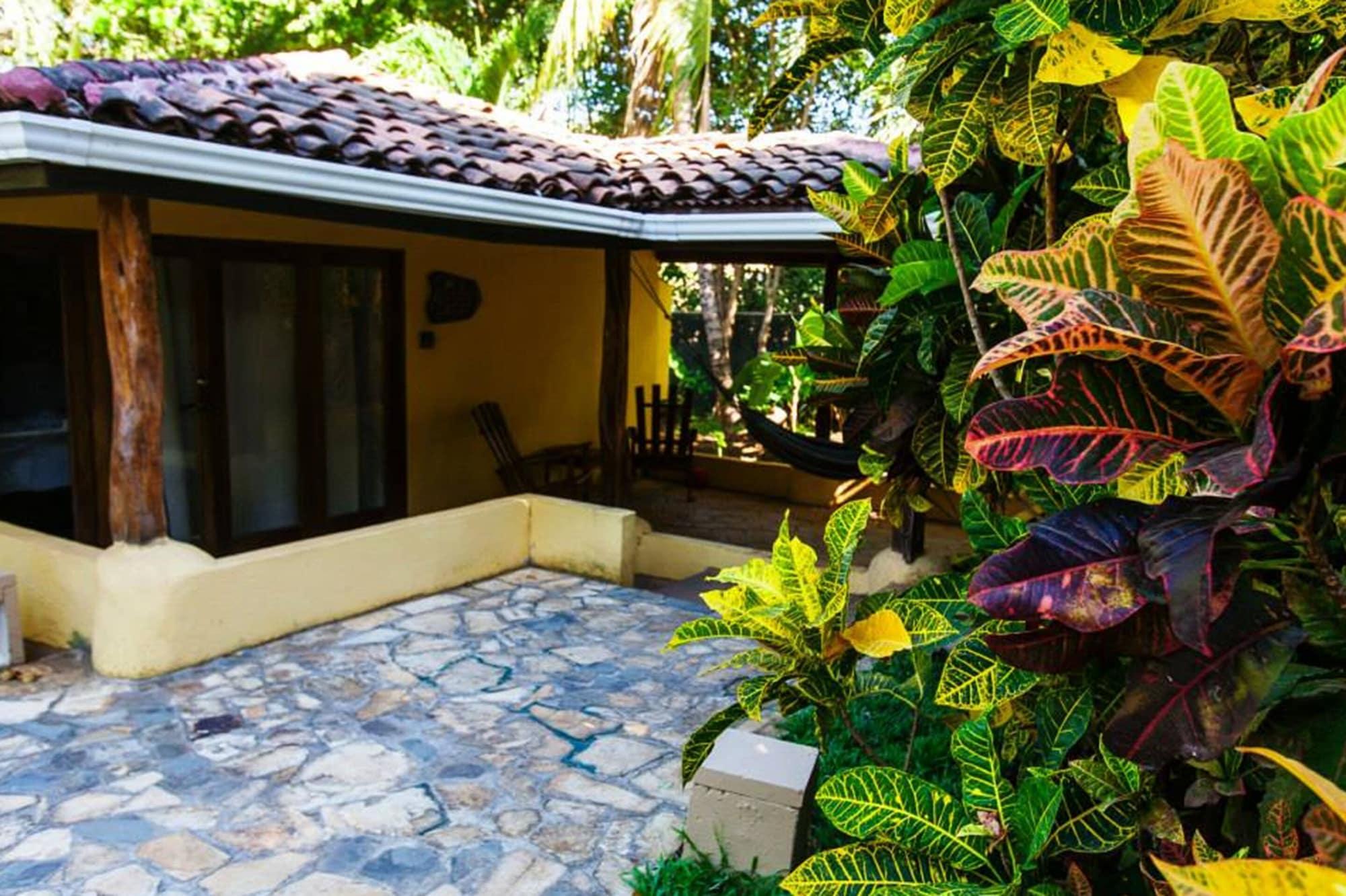 Hotel Pasatiempo Tamarindo Eksteriør billede