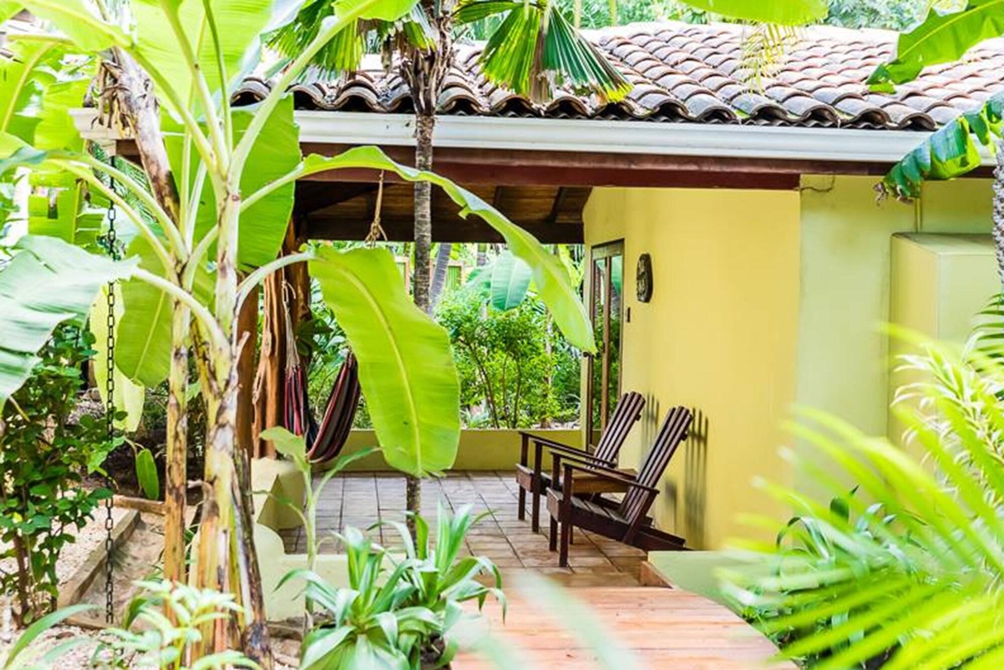 Hotel Pasatiempo Tamarindo Eksteriør billede