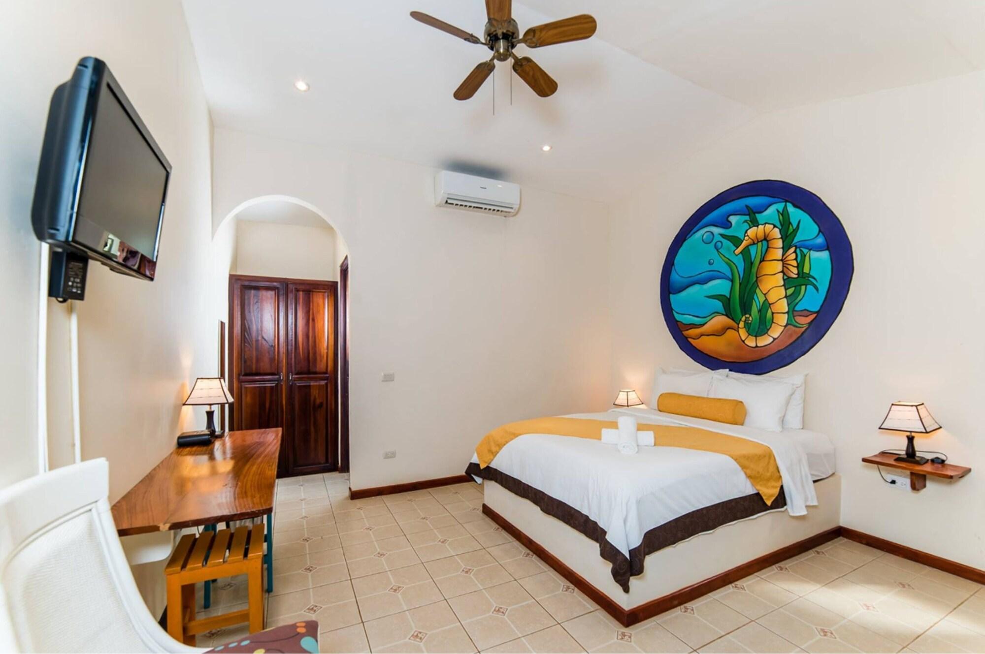 Hotel Pasatiempo Tamarindo Eksteriør billede