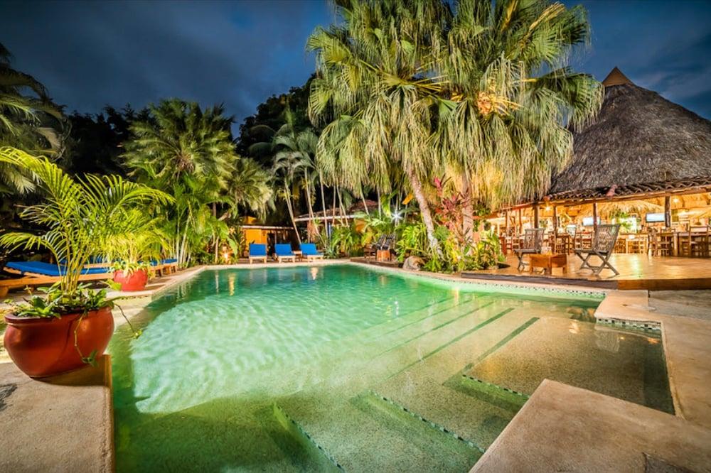 Hotel Pasatiempo Tamarindo Eksteriør billede
