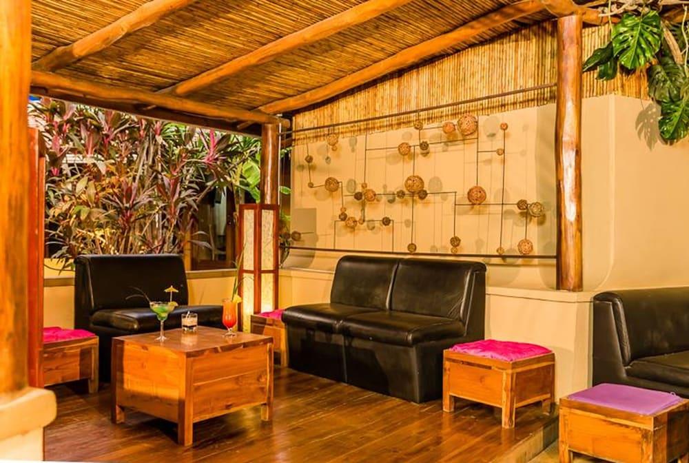 Hotel Pasatiempo Tamarindo Eksteriør billede