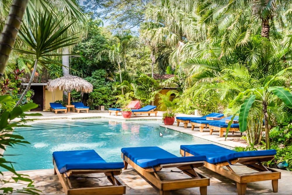 Hotel Pasatiempo Tamarindo Eksteriør billede