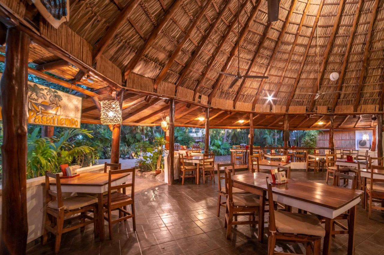 Hotel Pasatiempo Tamarindo Eksteriør billede