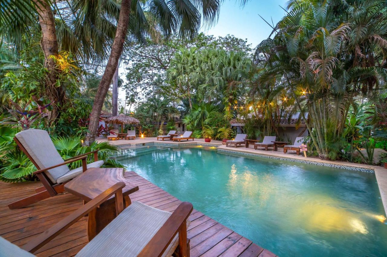 Hotel Pasatiempo Tamarindo Eksteriør billede