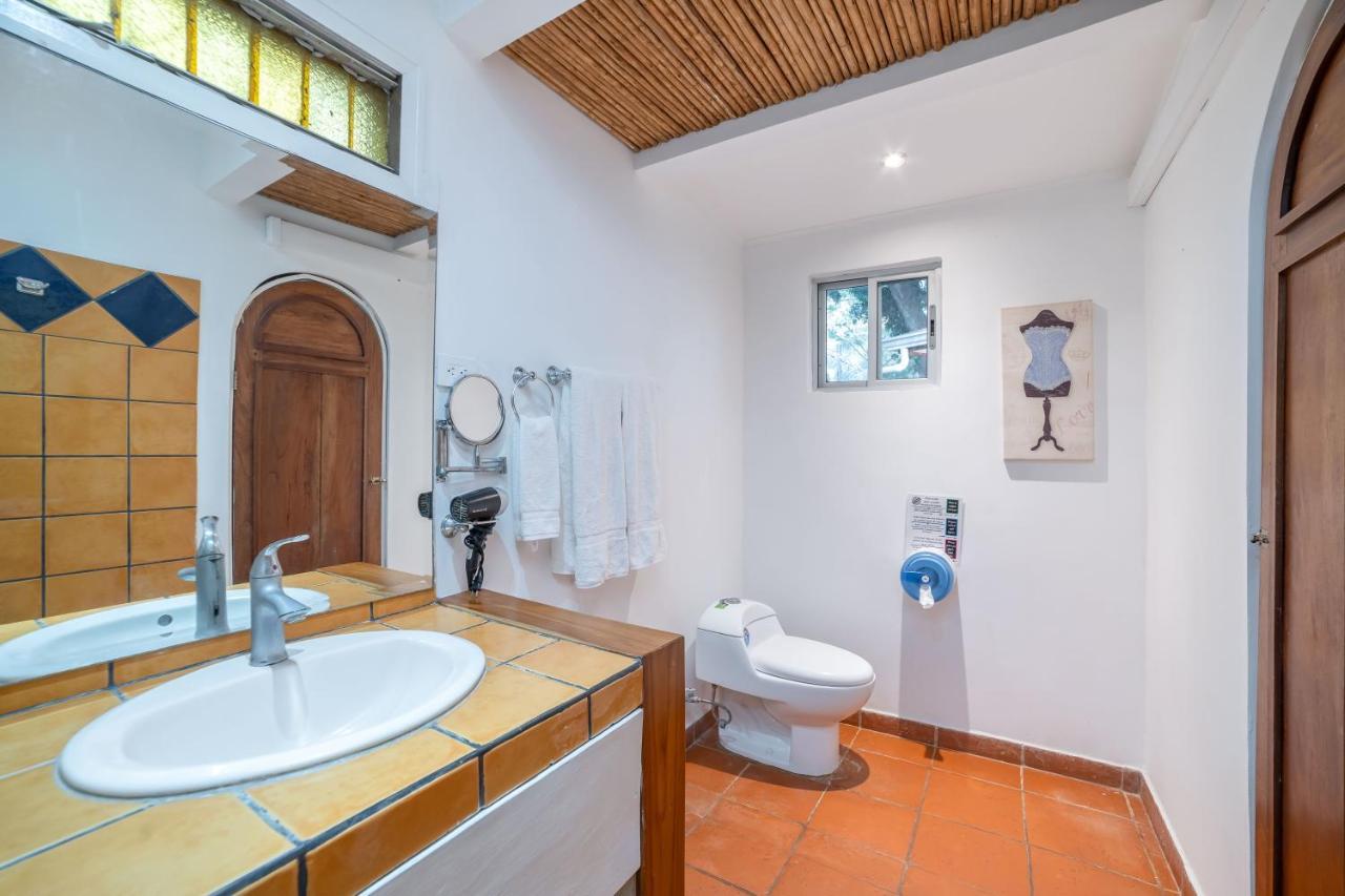 Hotel Pasatiempo Tamarindo Eksteriør billede